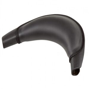 Musta, pehmeä allaspehmike.